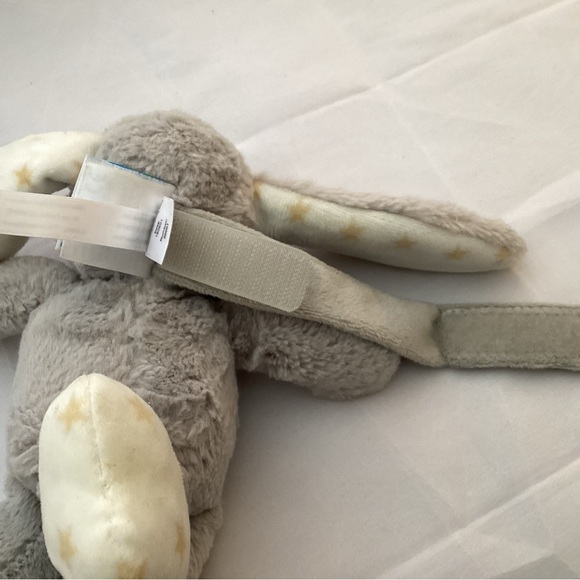 Dreamy hugginz Cloud B grey white and yellow stars lullaby plush rabbit - Picture 7 of 7